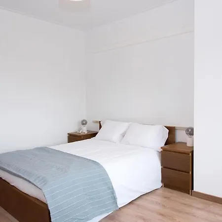 Paulo Guest * Caldas Da Rainha