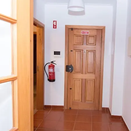 Paulo Guest * Caldas Da Rainha